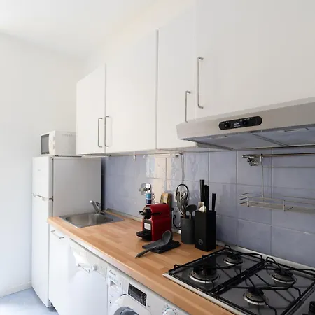 Via Francesco Crispi Private *