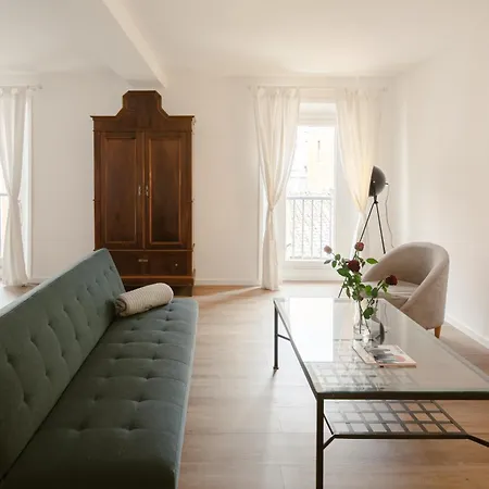 Via Francesco Crispi Private Apartment *