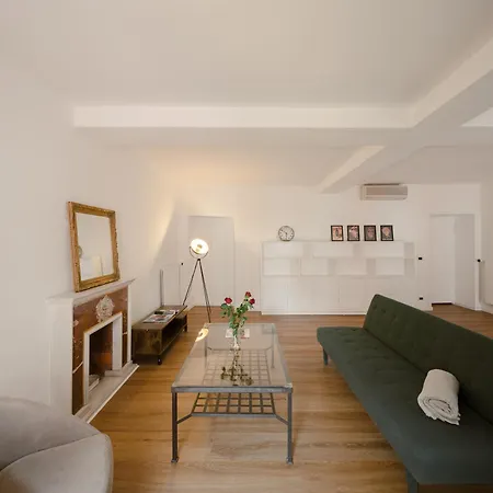 Via Francesco Crispi Private * Rom