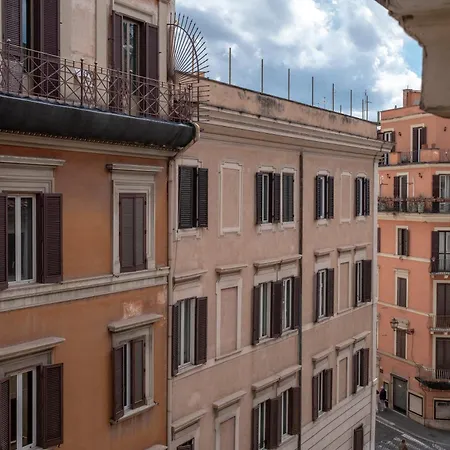 Via Francesco Crispi Private Apartment Rome